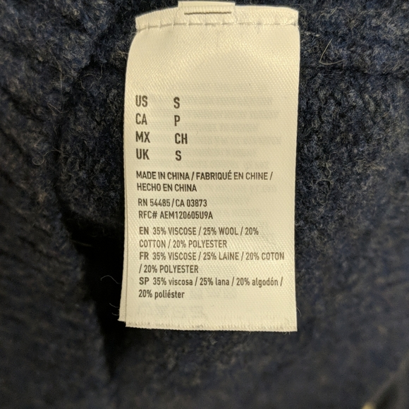 American Eagle sweater - Picture 3 of 4